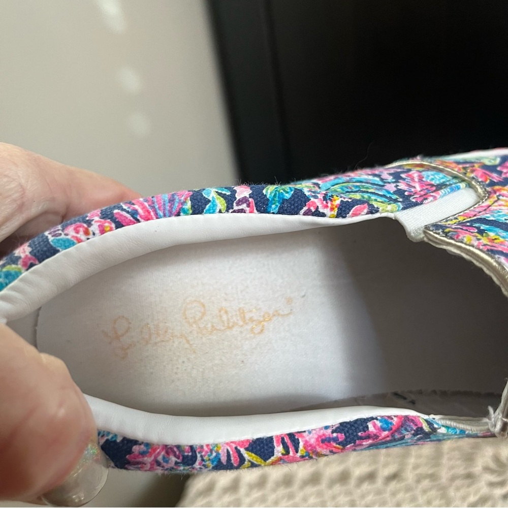 Floral Slip-On Women's Sneakers - Picture 9 of 11